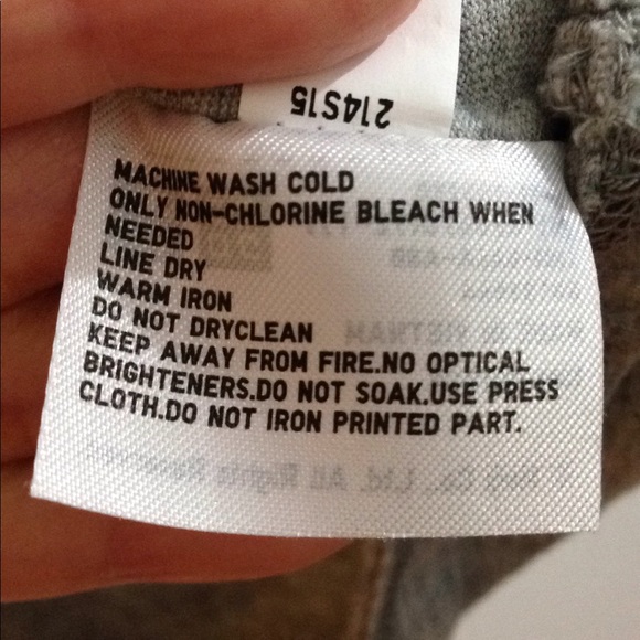 Uniqlo women's grey tee size S - Picture 4 of 5